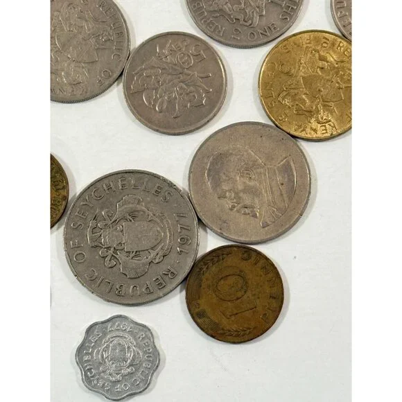 Lot of Various Coins Rupee Kenya Zimbabawe Seychelles Deutschland Tanzania - Picture 9 of 15